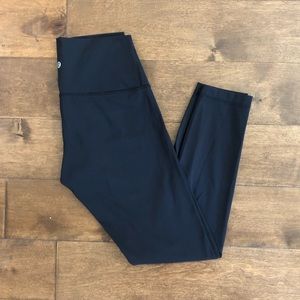 lululemon black wonder under 25”